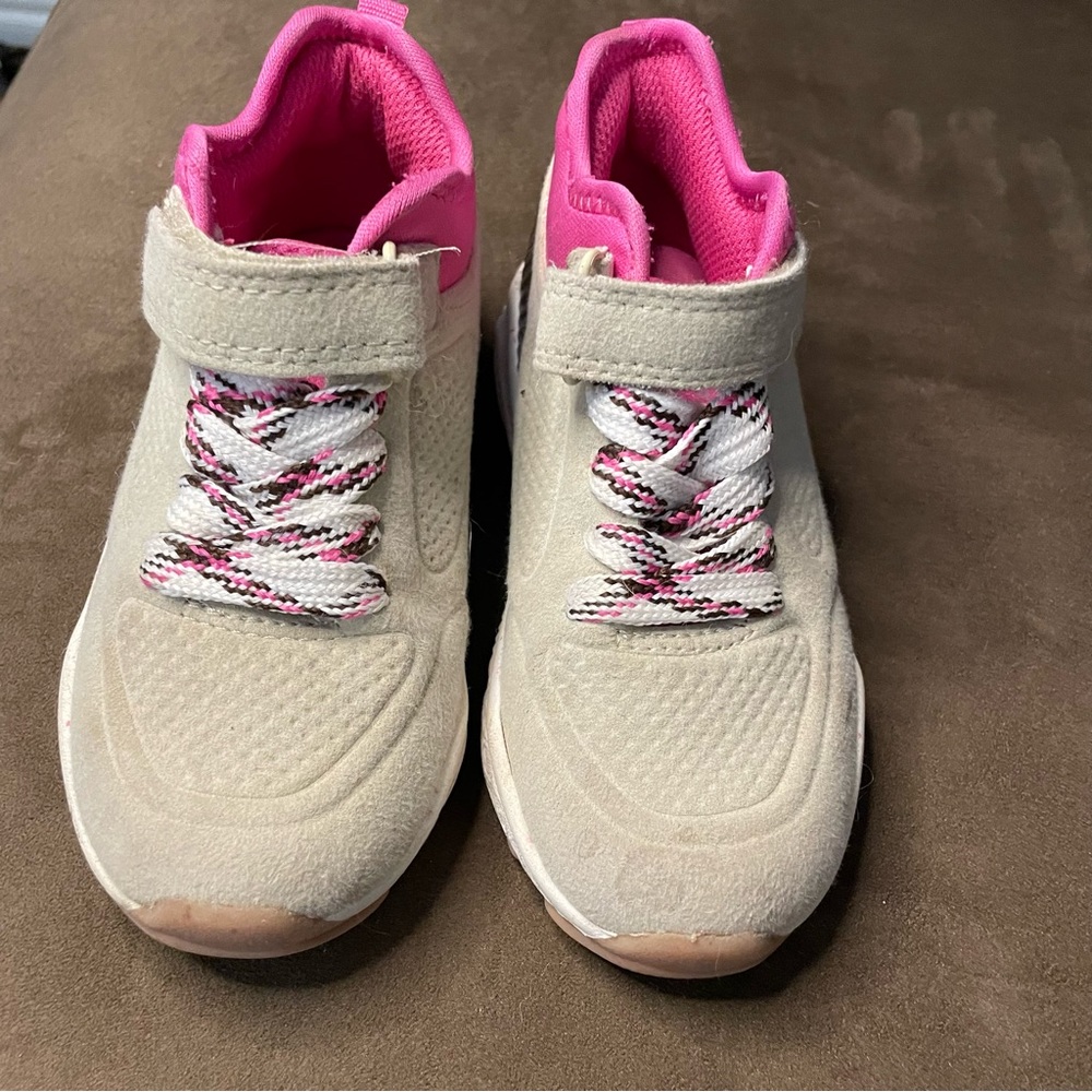 Carter’s High Top Velcro Sneakers little girls 9 - Picture 2 of 8